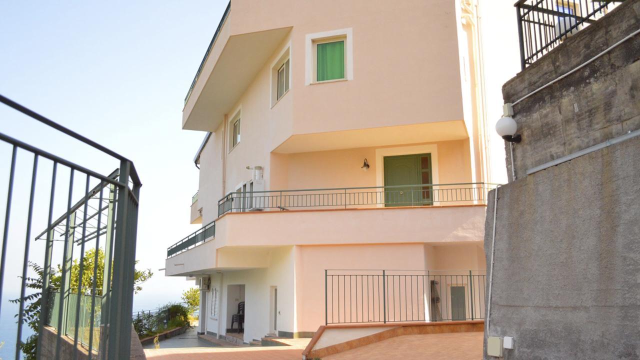 La Nave Sul Mare Di Taormina Bed & Breakfast Letojanni Eksteriør bilde