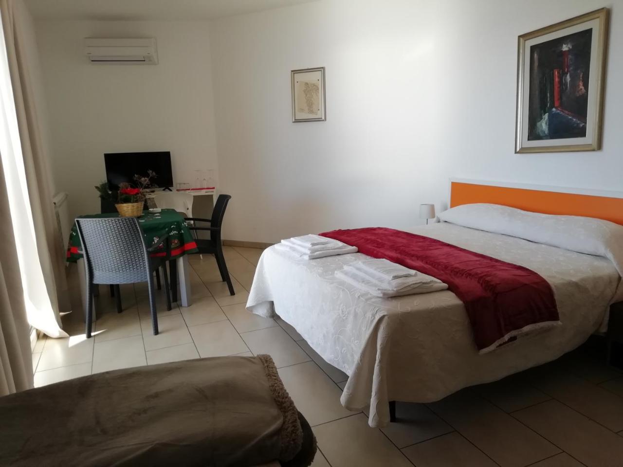 La Nave Sul Mare Di Taormina Bed & Breakfast Letojanni Eksteriør bilde