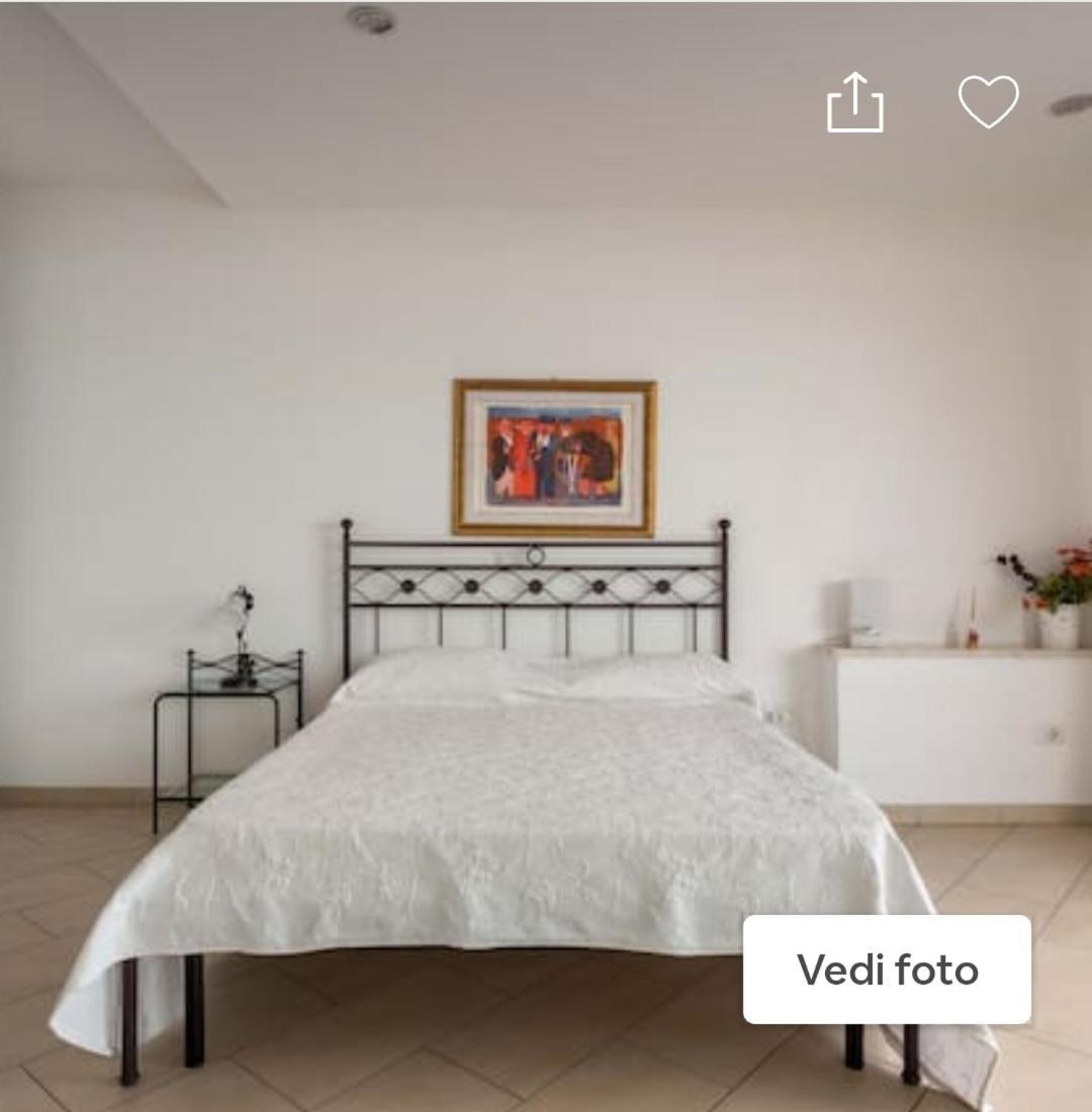 La Nave Sul Mare Di Taormina Bed & Breakfast Letojanni Eksteriør bilde