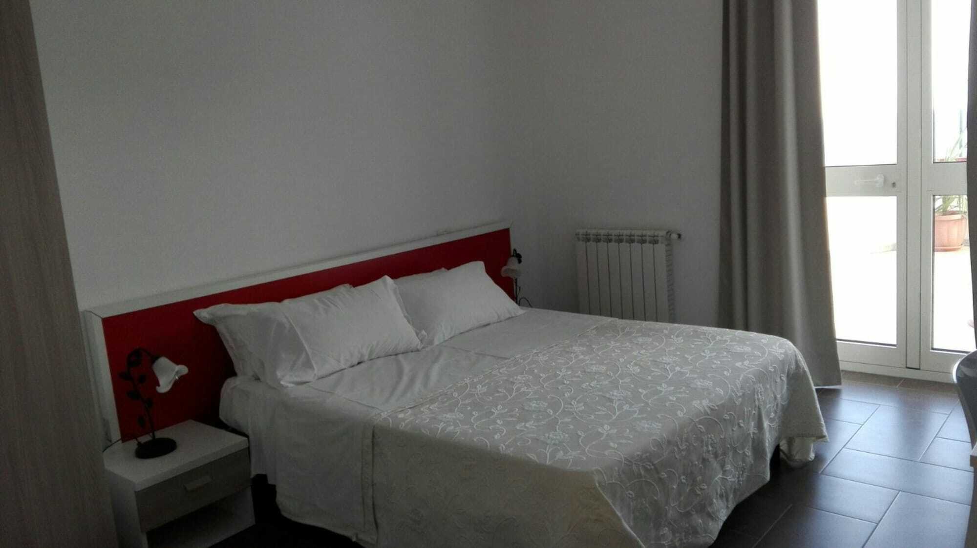 La Nave Sul Mare Di Taormina Bed & Breakfast Letojanni Eksteriør bilde